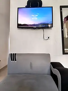 Show modela Hiroshi_Shen na web-kameri