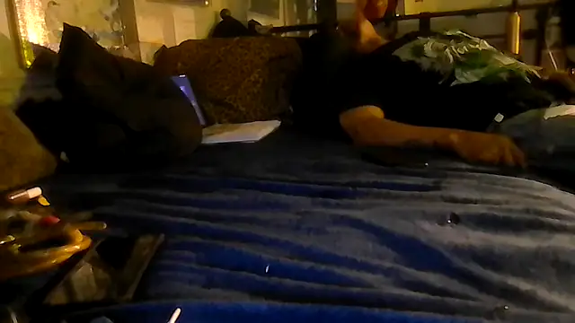 ShysluutGia – Kamerová šou