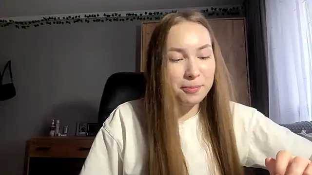 Вебкам-шоу Milaissocute