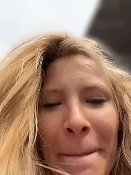 AnastasiaAniess 现场XXX聊天