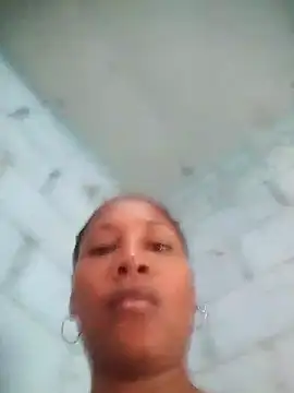 Chat XXX ao vivo de Ivanna_Sexually