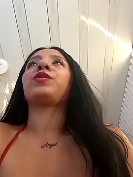 _Carolyn Adlı Modelin Web Kamerası Şovu