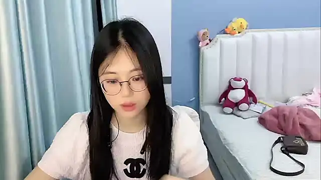 Luna-666のライブXXXチャット