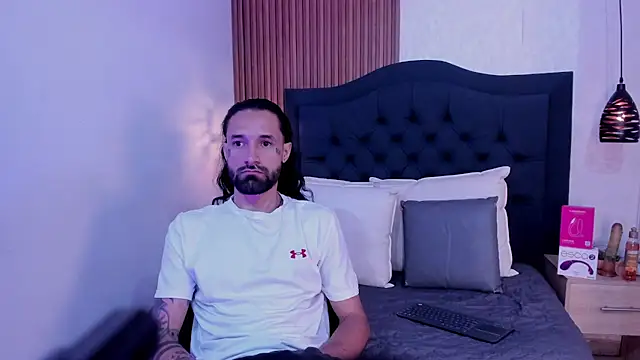 Hisoka_011: онлайн-секс-чат