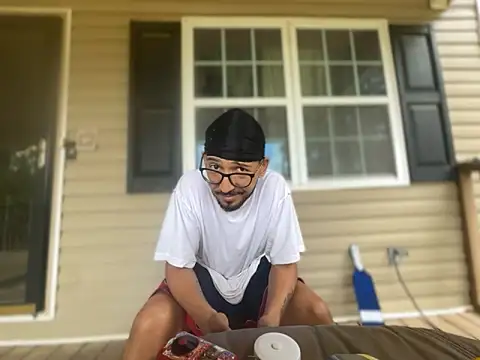 ThrowedWorldWide's Webcam Show