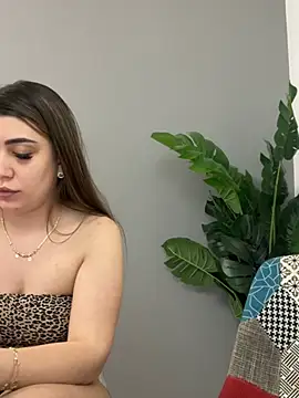 CurlyMaddie Chat XXX live