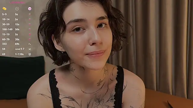 fullofluv's Live XXX Chat