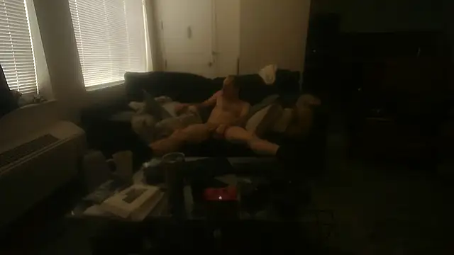 Pokazy przed kamerką – low_magic_esper