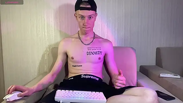 Travis_Gracile Webcam-Show