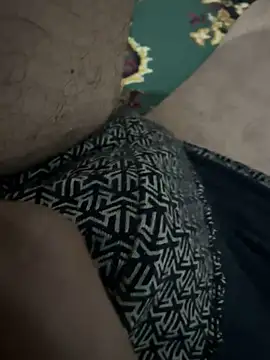 HHHHHxxn: διαδικτυακό σόου στην κάμερα