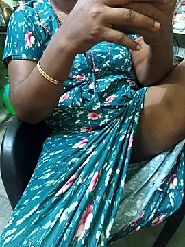 Chat XXX en directo de Tamilselviroja-