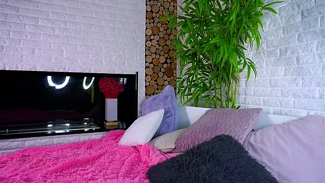 YettaCalabria: онлайн-секс-чат