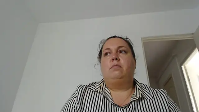 دردشة WendyRhoades الجنسية المباشرة