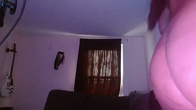 cnc_cutiexx 在線直播表演