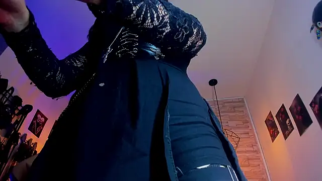 Evangelinejoness_ Chat XXX in diretta