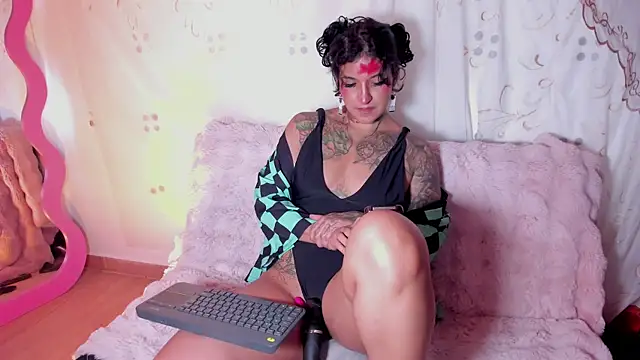 KuraiBi Chat XXX live