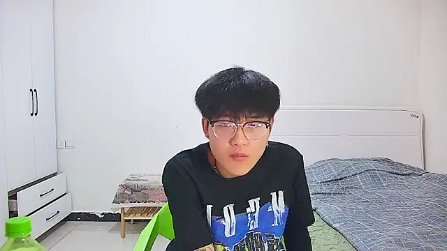 Czat XXX na żywo – KK-cuteboy