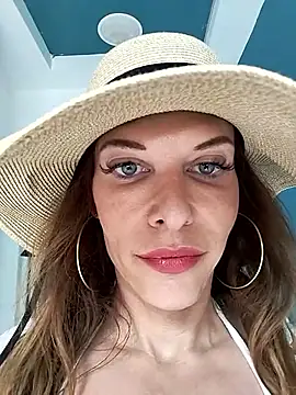 Luna_Kitanna লাইভ XXX চ্যাট