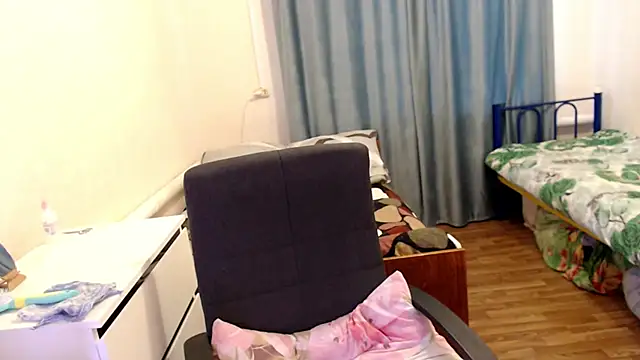 EvaMiron 现场XXX聊天