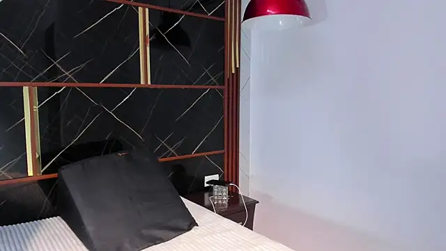 Chat XXX ao vivo de HannyThompson