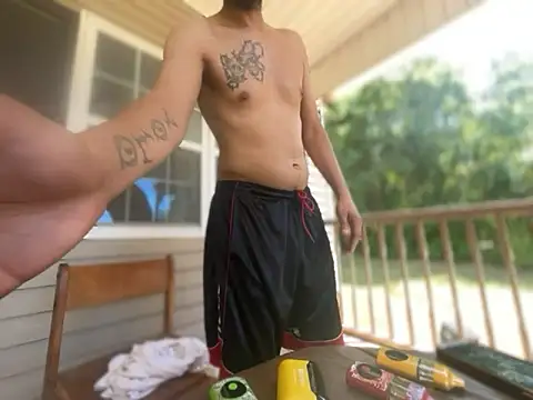 ThrowedWorldWide élő XXX-chatje