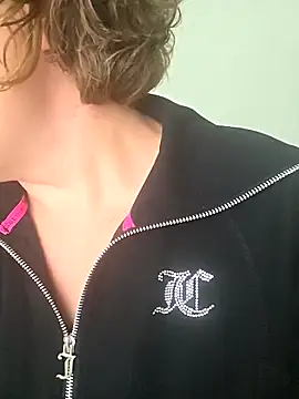 Вебкам-шоу julimonroe