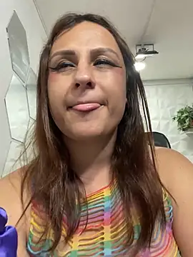 Pertunjukan Kamera Web Analia_01