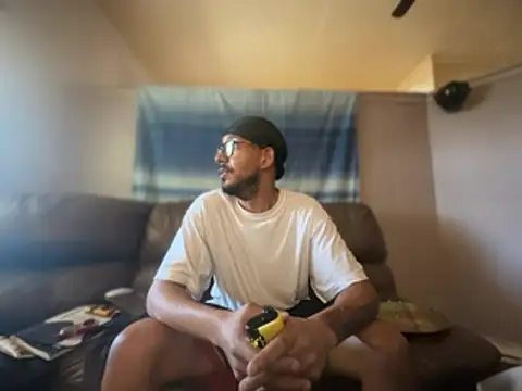 ThrowedWorldWide webkamerás műsora