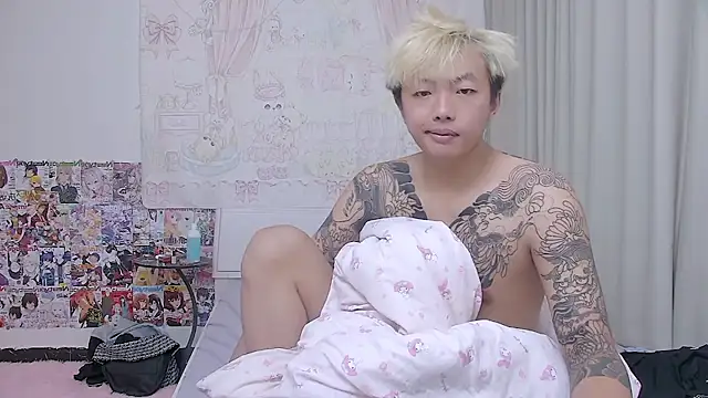 Chocolates-001's Live XXX Chat