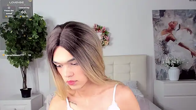 MadonnaRossi 在線直播表演