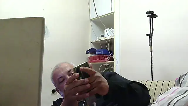 husoizmir's Live XXX Chat