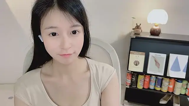 Chat +18 de Onechestnut ao vivo