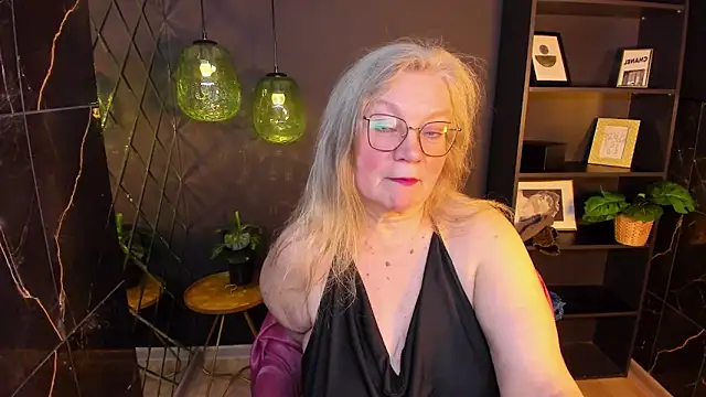 NataliMellow's Live XXX Chat