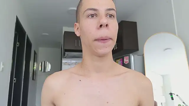 grey___27 Webcam Show