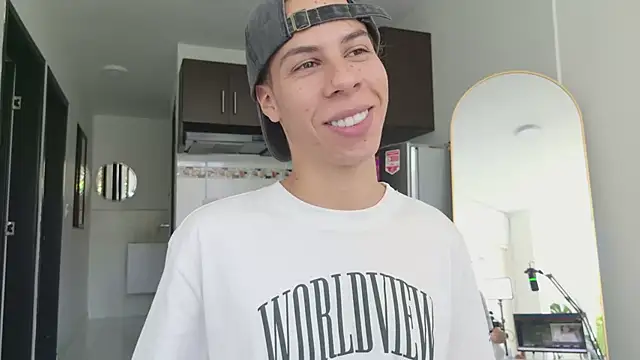 grey___27のウェブカメラショー