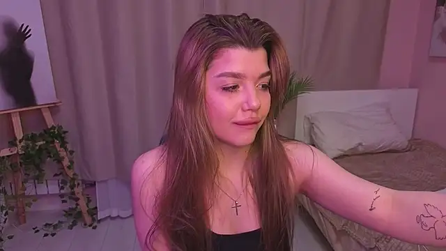 DelenaRines élő XXX-chatje