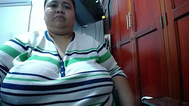 hotlesby4uxxxのライブXXXチャット