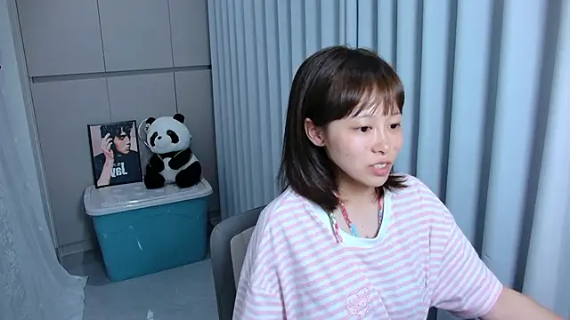 yuki-888 即時 XXX 聊天