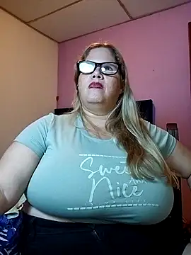 EllisW8 即時 XXX 聊天