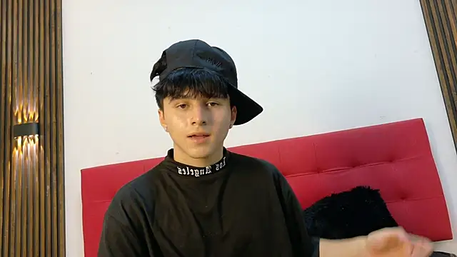 Chatroom XXX en direct de LunayDream