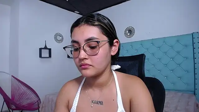 kathe-mills235のライブXXXチャット