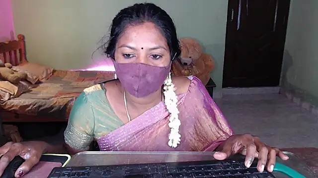 HotGulabi's Webcam Show