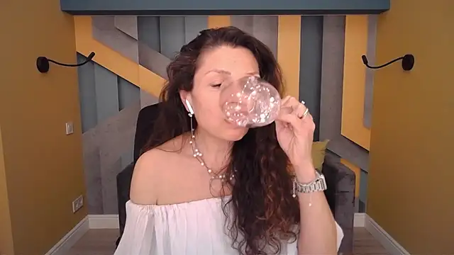 EllaLong – Naživo XXX chat