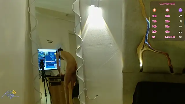 Pokazy przed kamerką – kaii_tay1