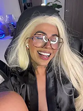 miss_tatiana_'s Live XXX Chat