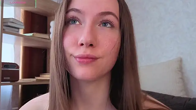 دردشة Kira_mindnes الجنسية المباشرة