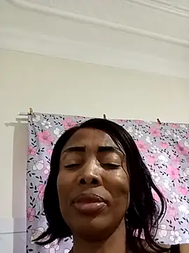 SEXYMOANSXX live XXX chat