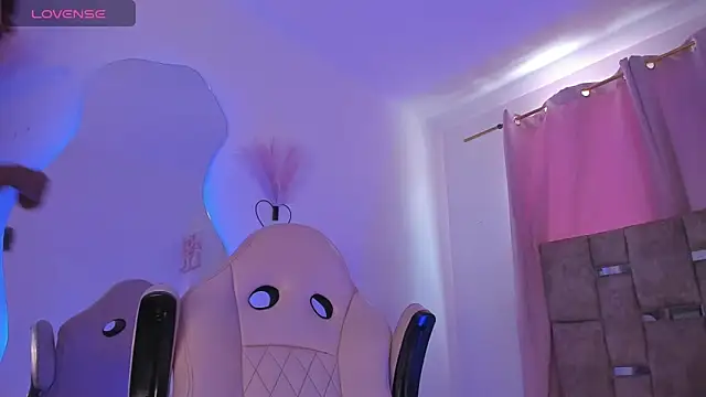 Mia_royal webkamerás műsora