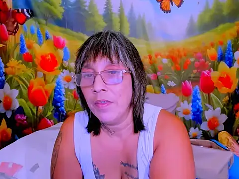 indianroxyn Live XXX chat