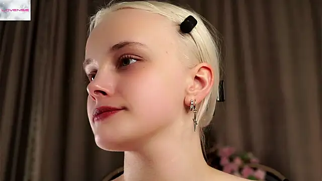 Онлайн чат XXX KirstinMcgeady